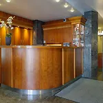 Mercure Center Hotel