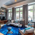 Mercure Center