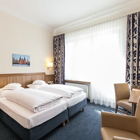 Mercure Center Otel 3*