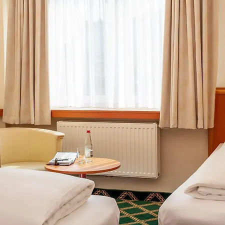Mercure Center Hotel 3*