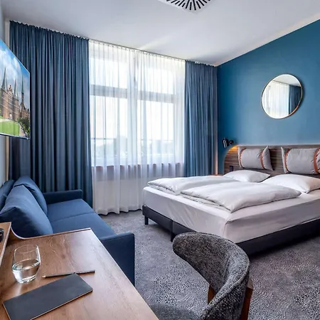 Mercure Center Hotel 3*