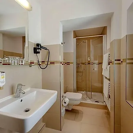 Mercure Center Ξενοδοχείο 3*