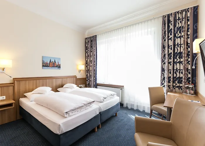 Mercure Center Hotel 3*