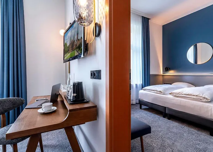 Mercure Center Hotel